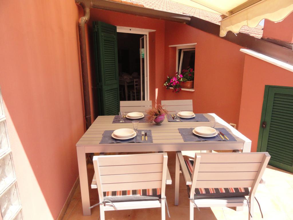 La Casa Al Mare Lägenhet Sestri Levante Exteriör bild